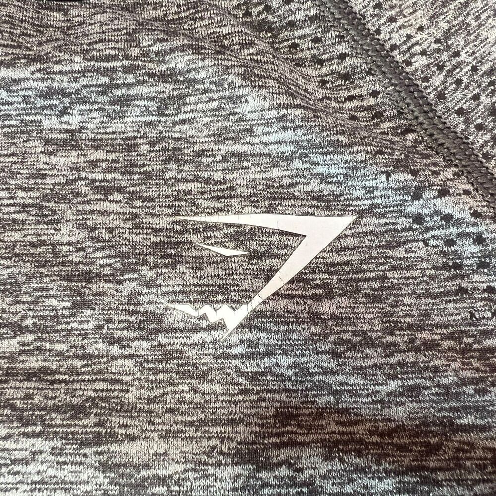 Gymshark Vital Seamless Women’s XS Heather Gray Round Neck Crop Top Thumbholes - Picture 7 of 12